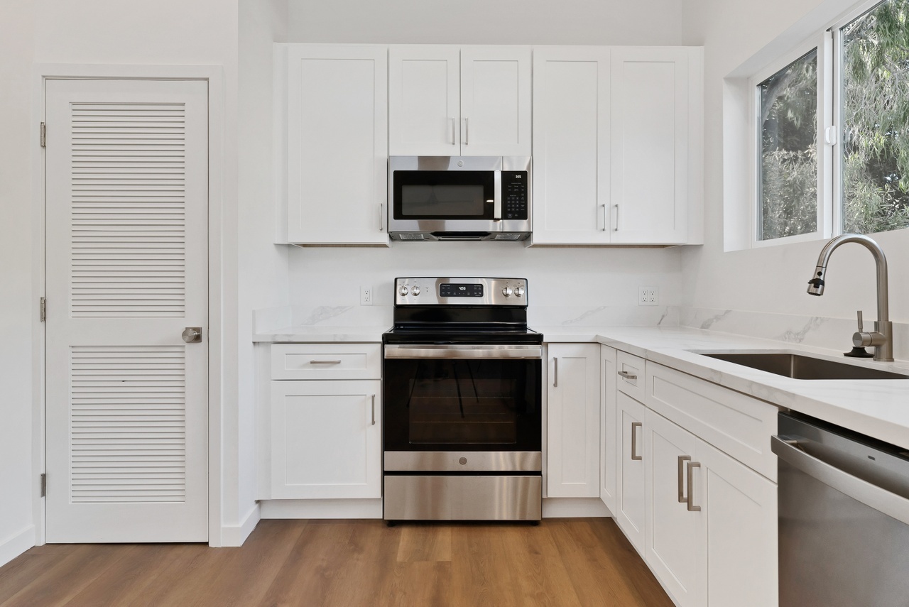 3377 A St – photo 5
