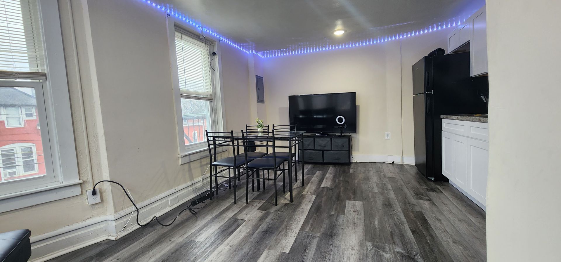 349 N 7th St unit Apt 8 – photo 1