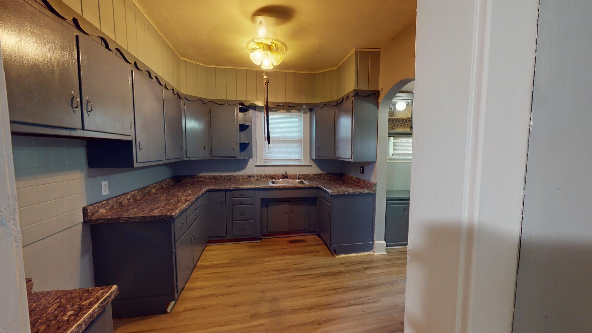 244 Elmwood Dr – photo 5