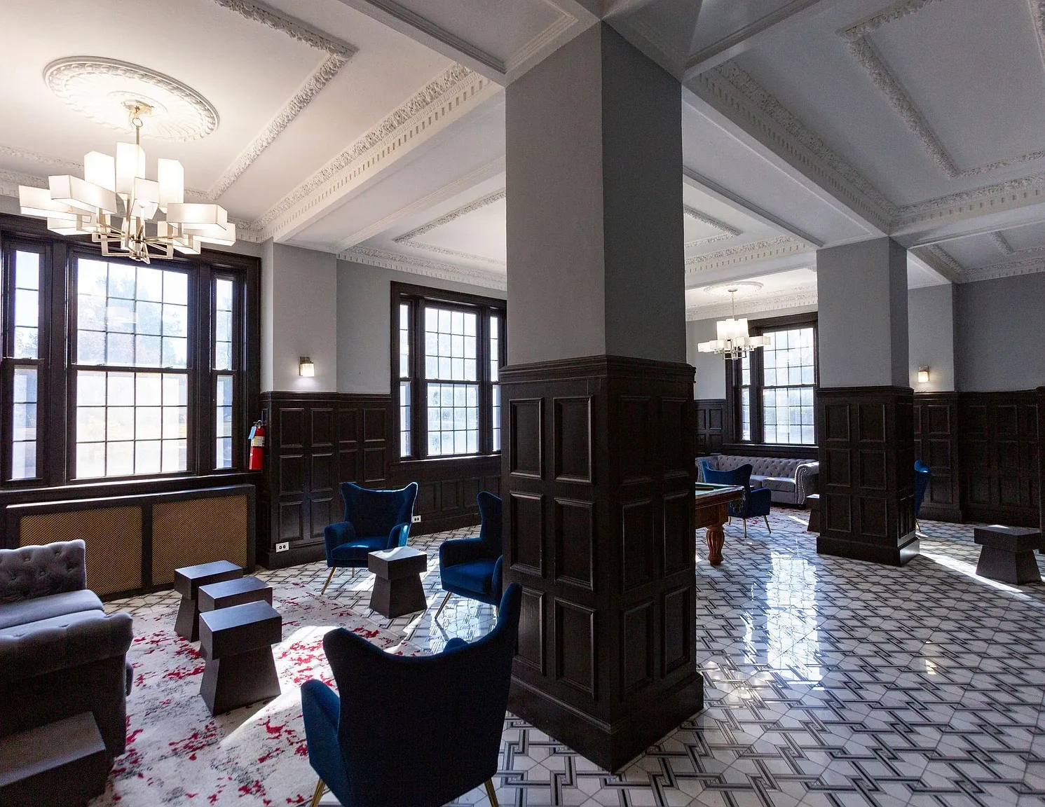 Hutcheson Arms – photo 1
