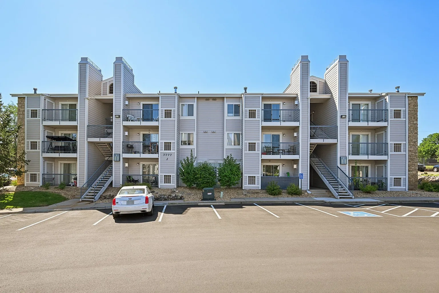 Hunter's Run Apartments – photo 3