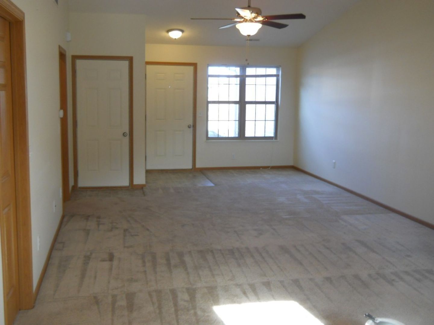 2240 Morning Glory Dr unit 2240-E Morning Glory Dr. – photo 2