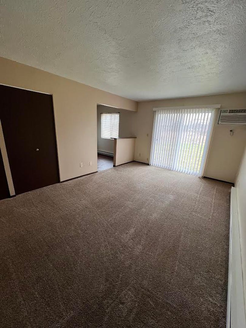 8120 Stadler Ave unit 8120 Stadler Ave. Apt. 3 – photo 4