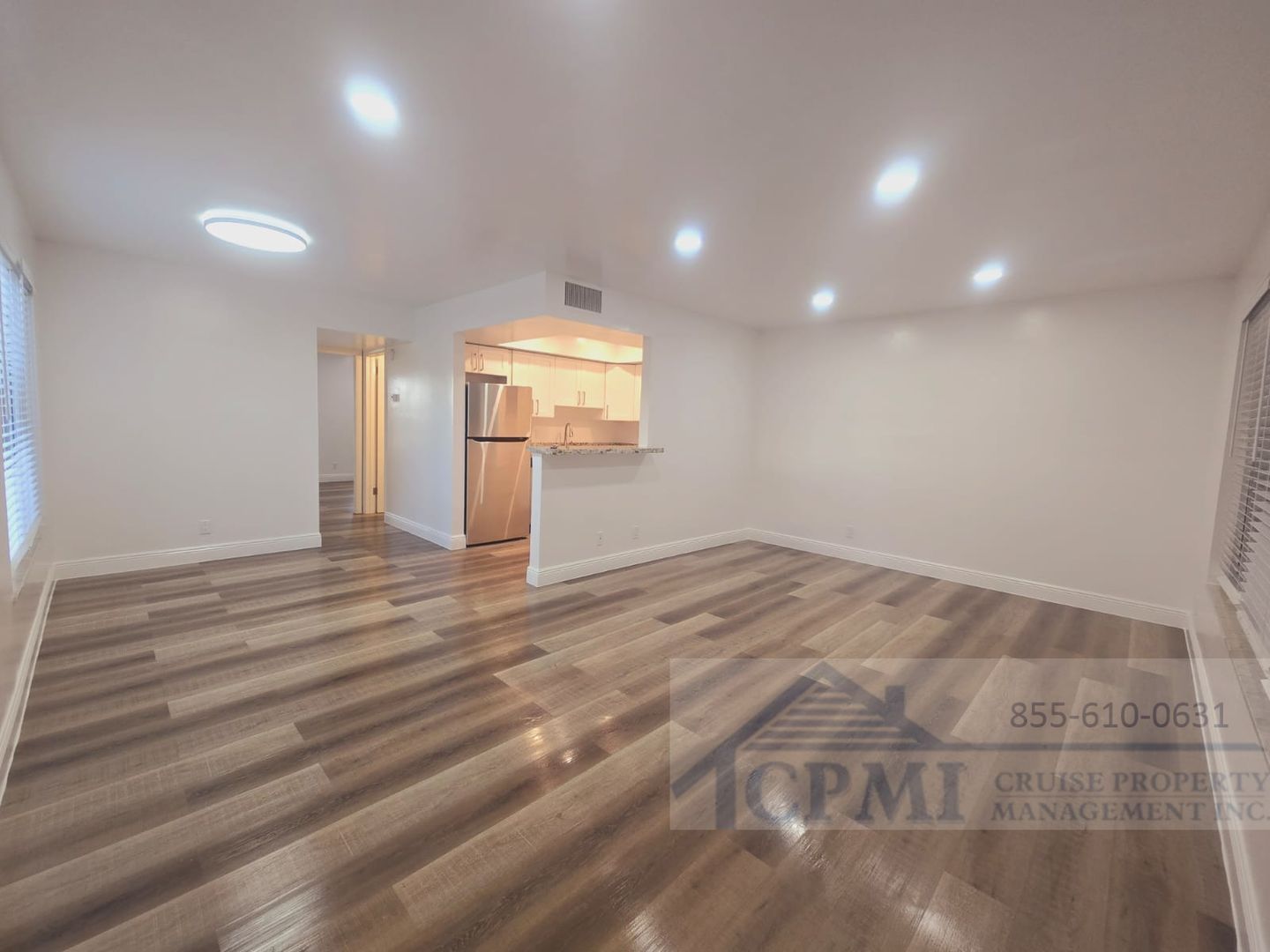 310 Lake Shore Dr unit 13 – photo 2