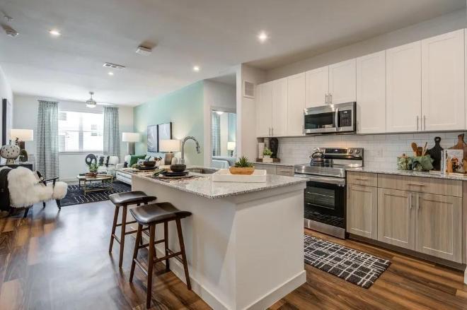 255 Williamsburg Pkwy – photo 1
