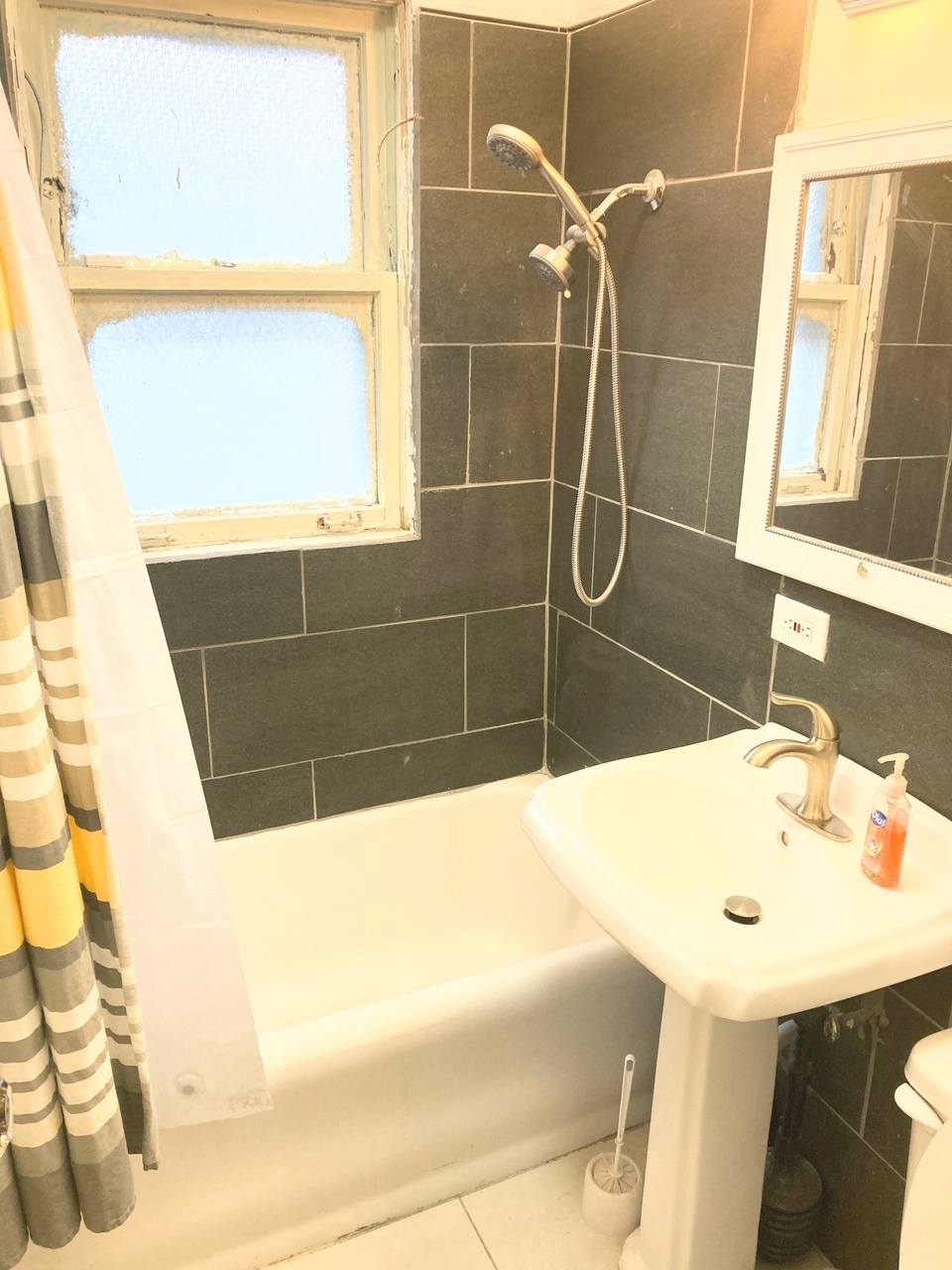 8942 S May St – photo 3