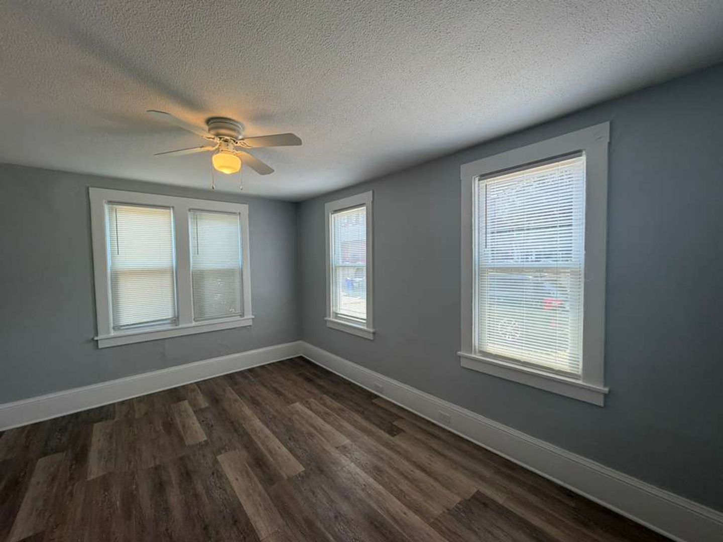 3130 W 33rd St unit Unit 4 – photo 3