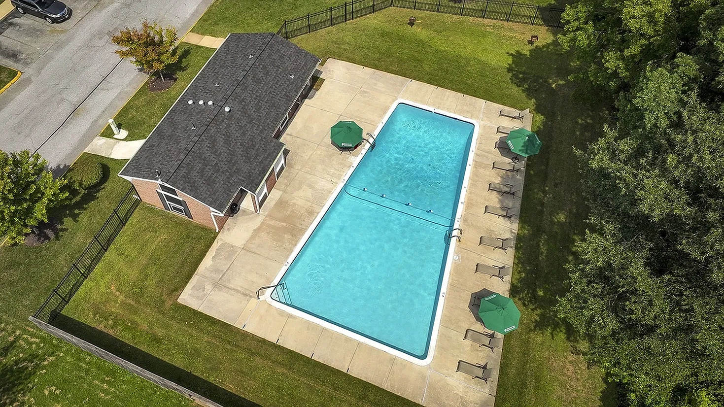 Chesapeake Village Apartments – photo 3
