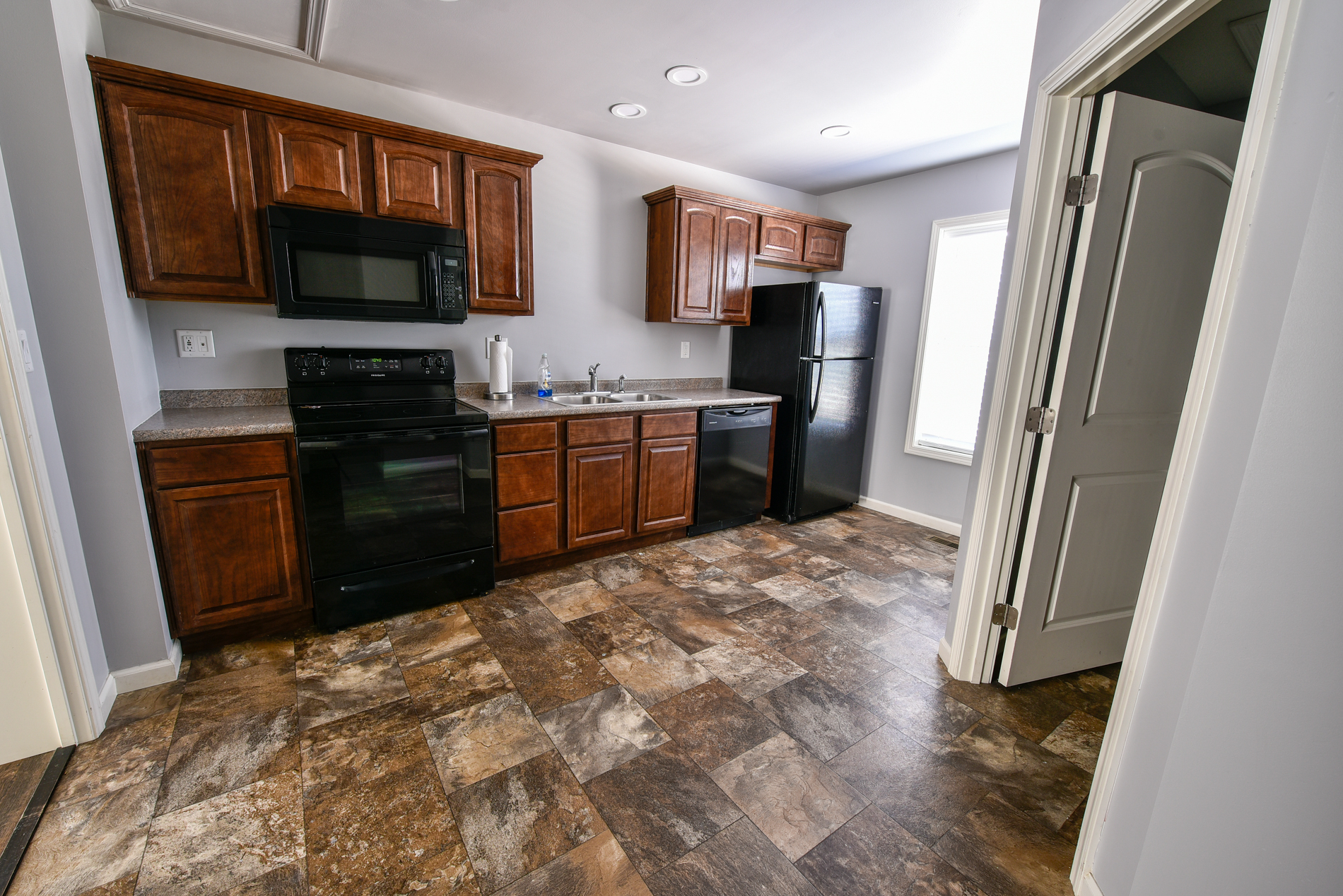 65 Ennis Dr unit 3 – photo 2