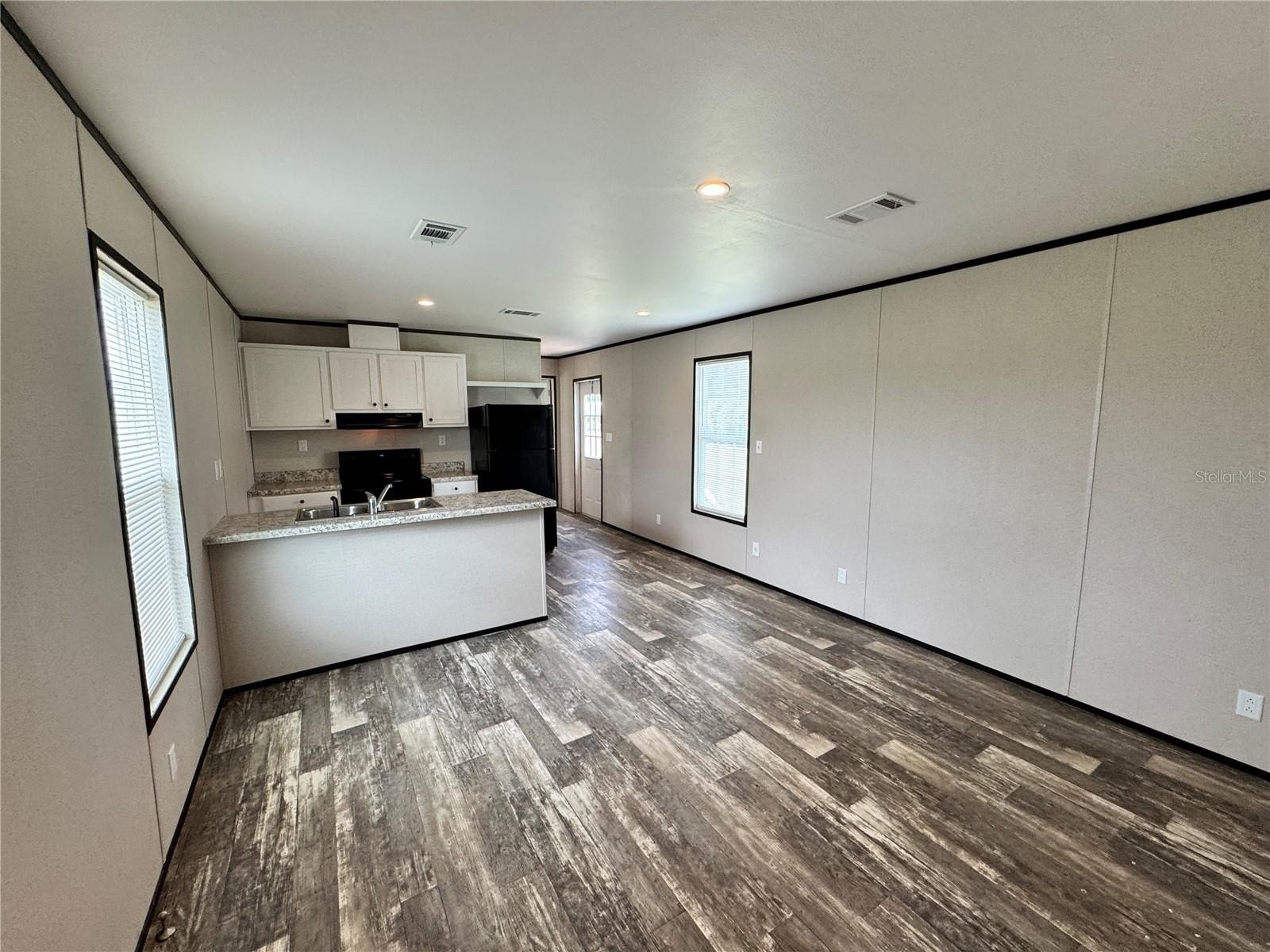 1115 NW 12th Ln – photo 3