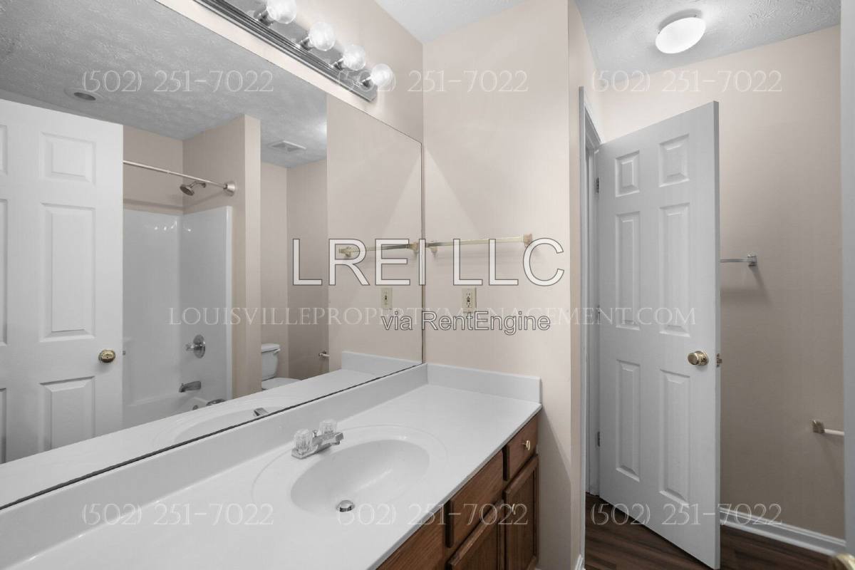 5112 Middlesex Dr – photo 4