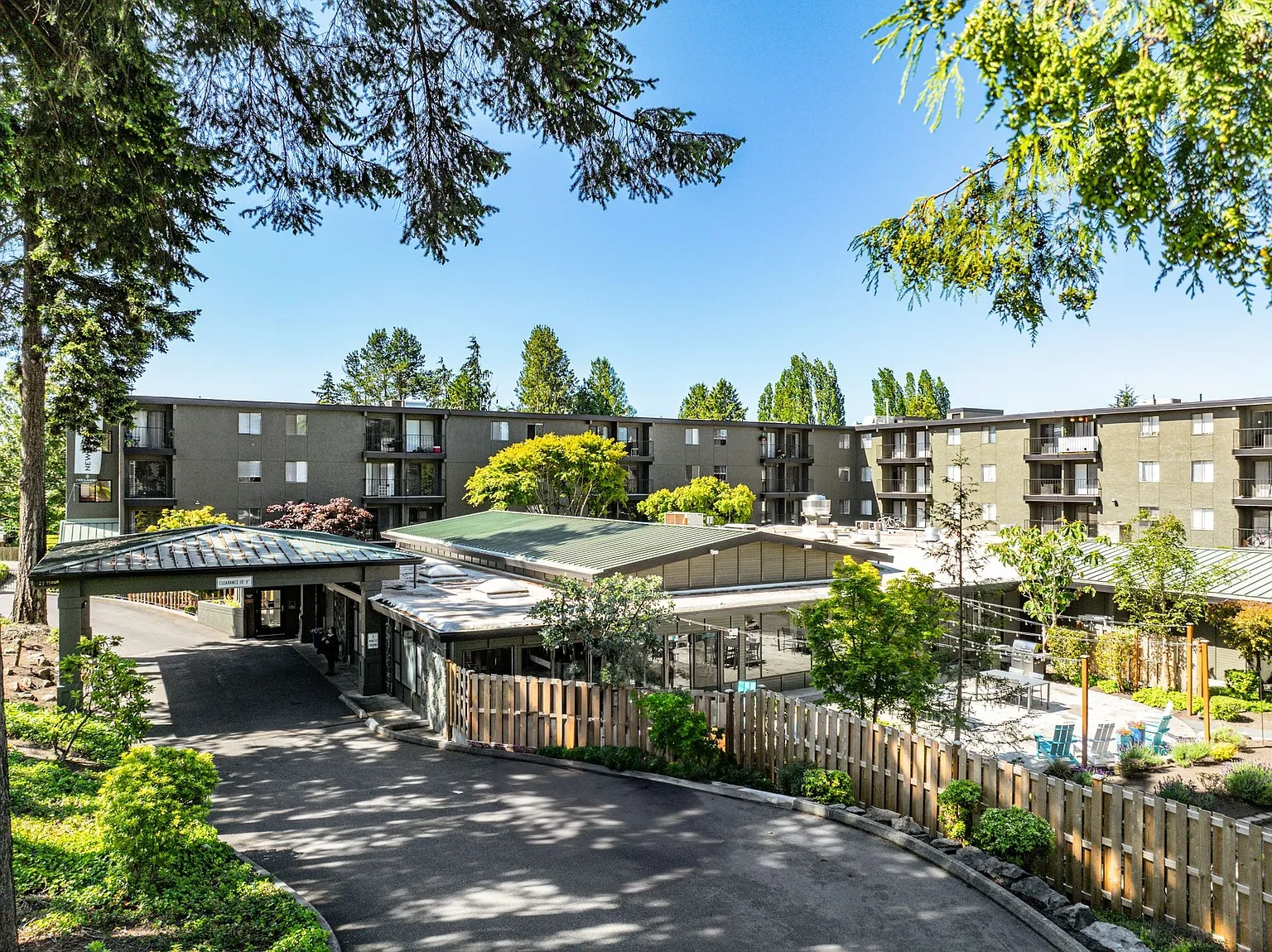 Highlander Apartments – photo 3