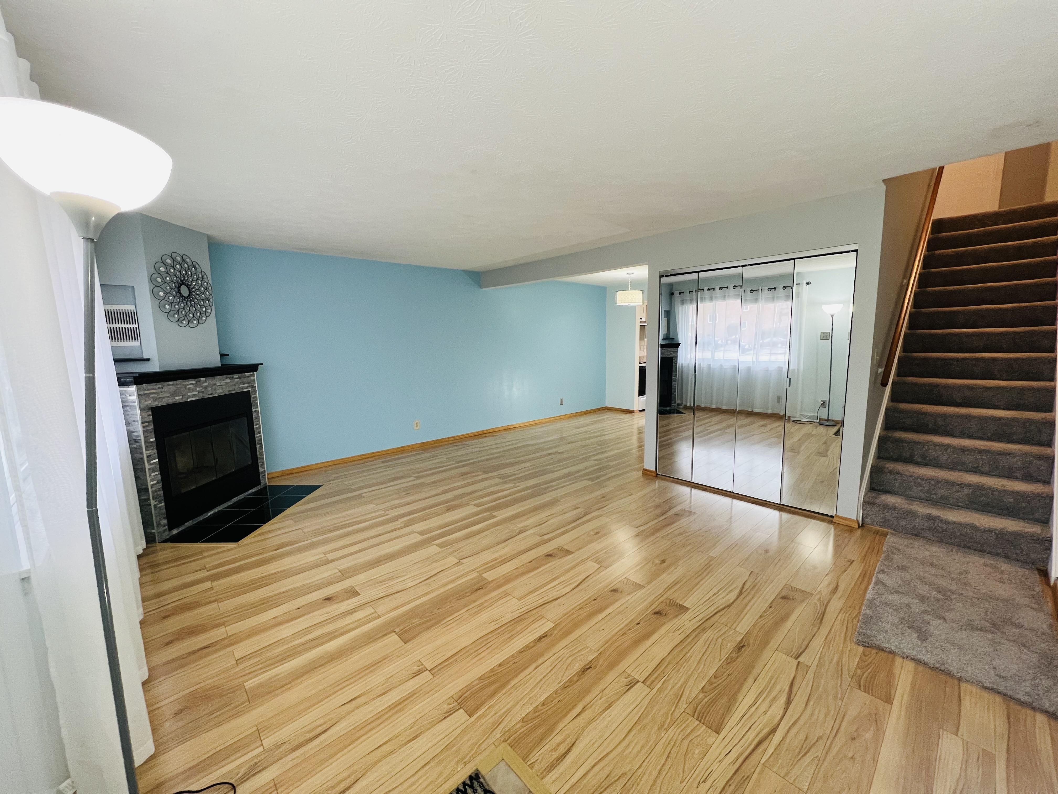 2487 Warren Pkwy unit #3 – photo 3
