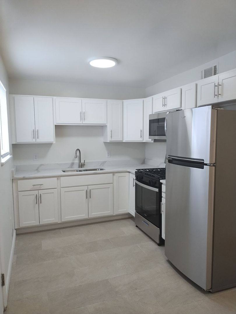 2000 Lamb Ave unit A – photo 1