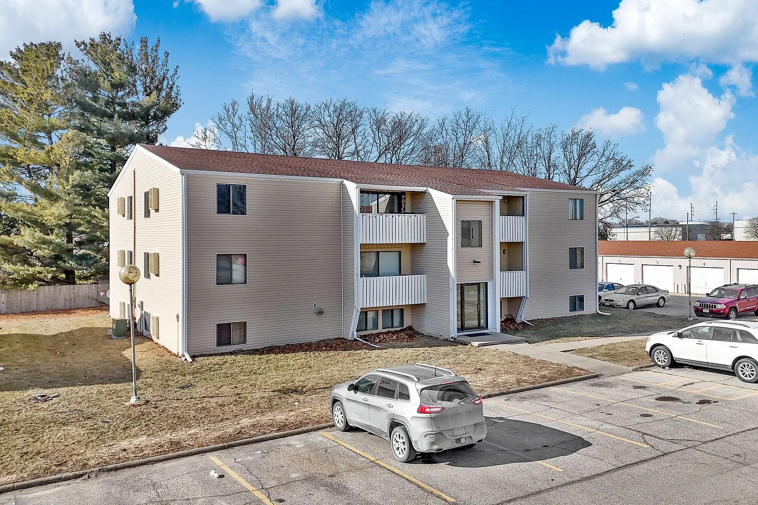 Find Your Perfect Fit at East Park Apartments! – photo 5