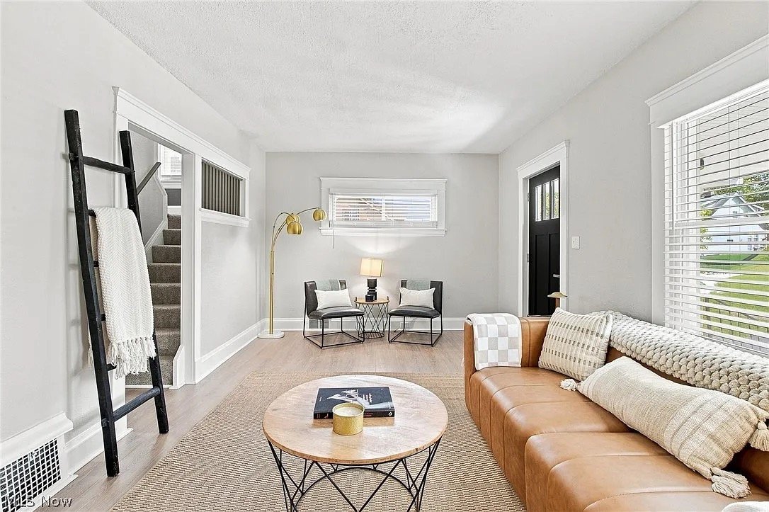 12513 Maplerow Ave – photo 1
