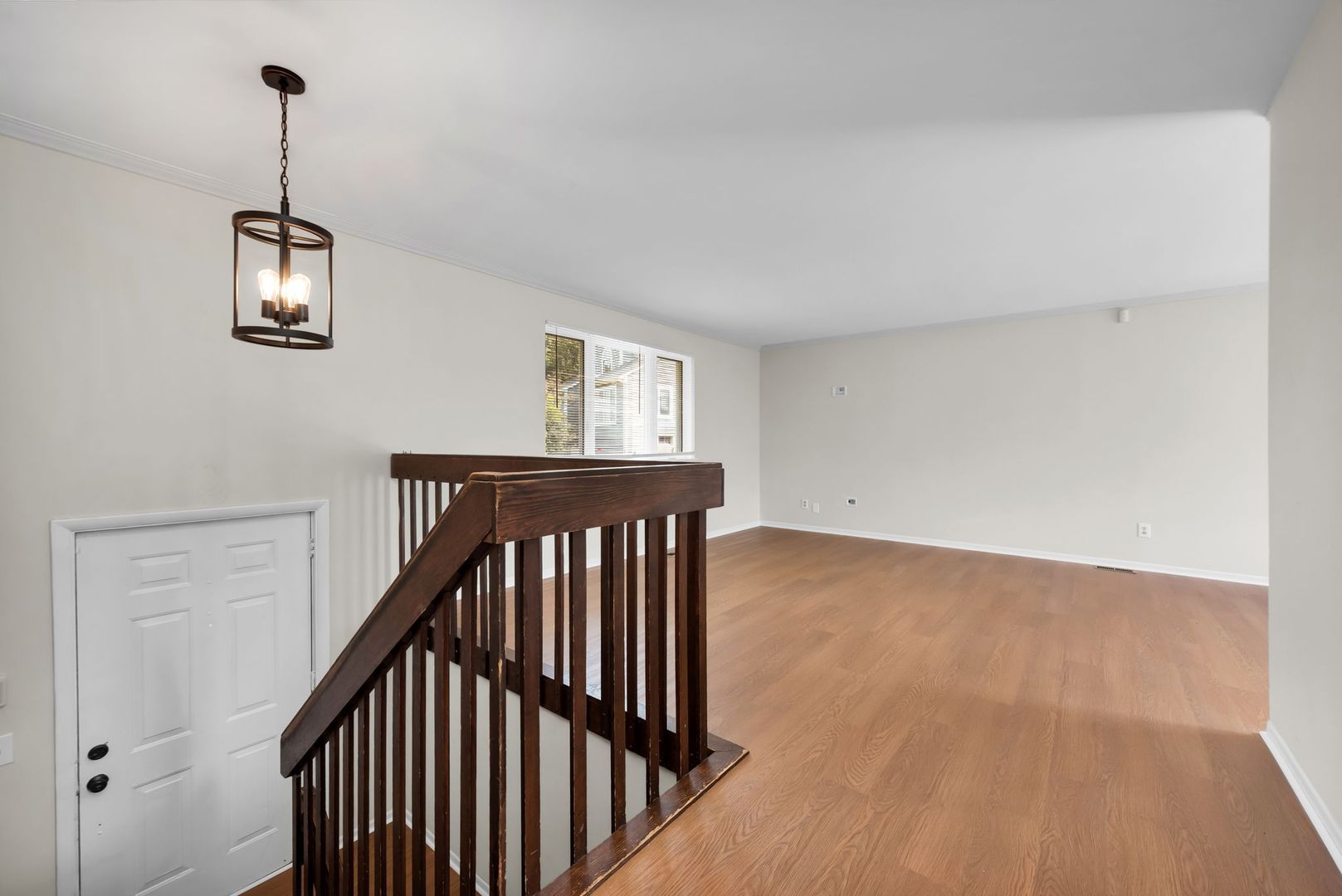 2700 Queenswood Dr – photo 5