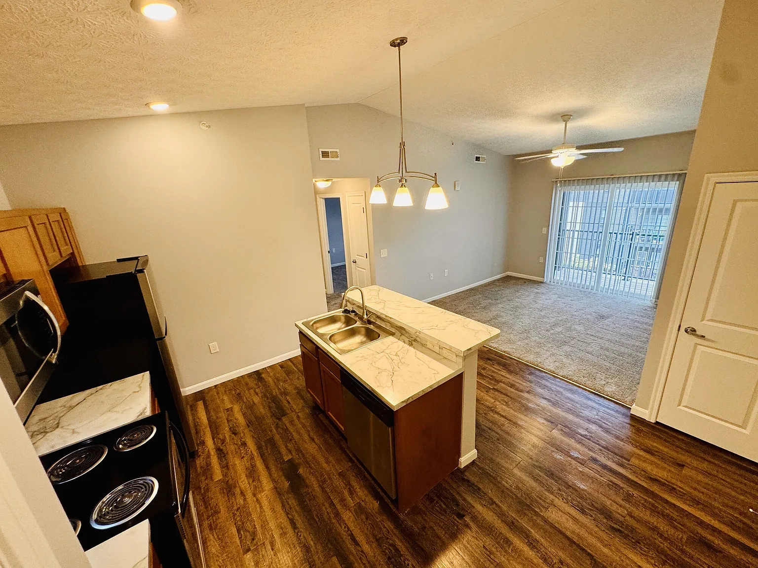Adams Pointe – photo 1
