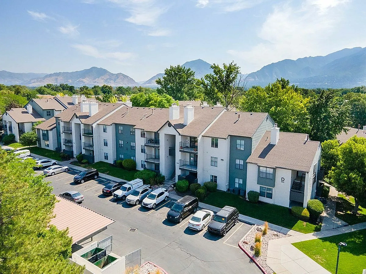 Cottonwood Apartments – photo 5