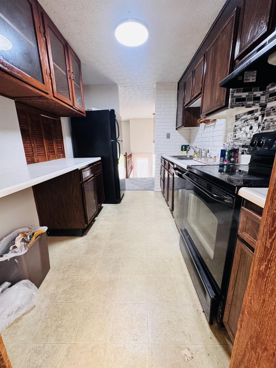 8709 Scarsdale Blvd – photo 4