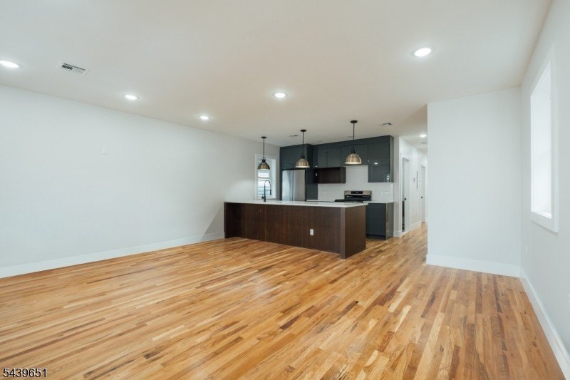 88 Hollywood Ave – photo 4