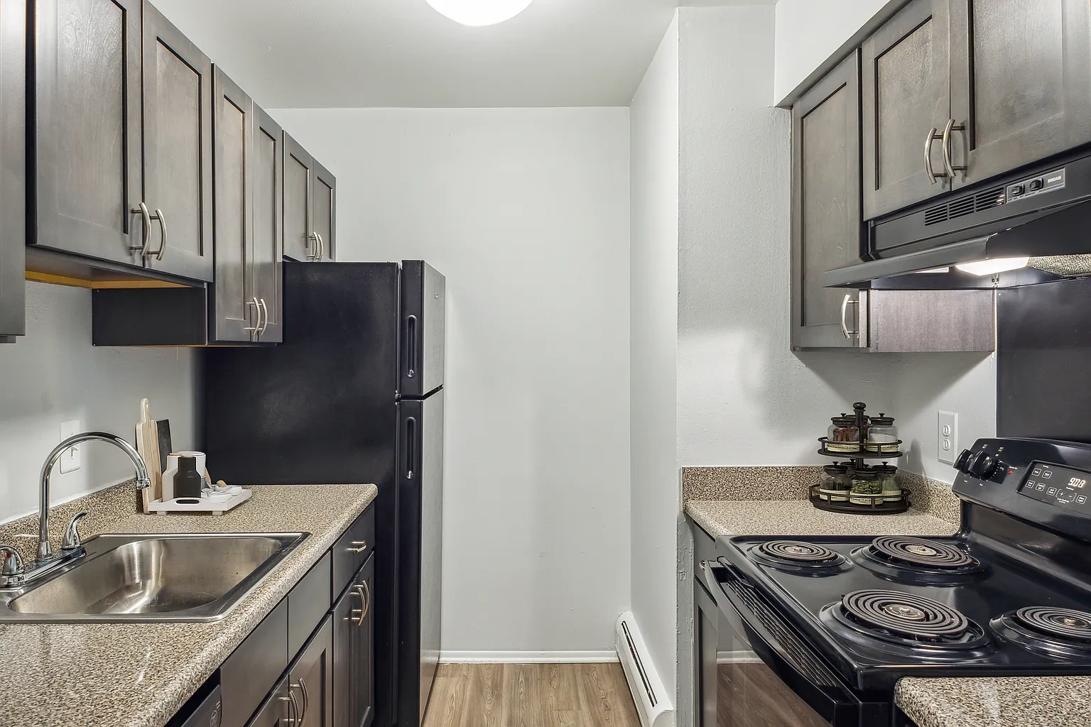 Fox Pointe Apartments – photo 5