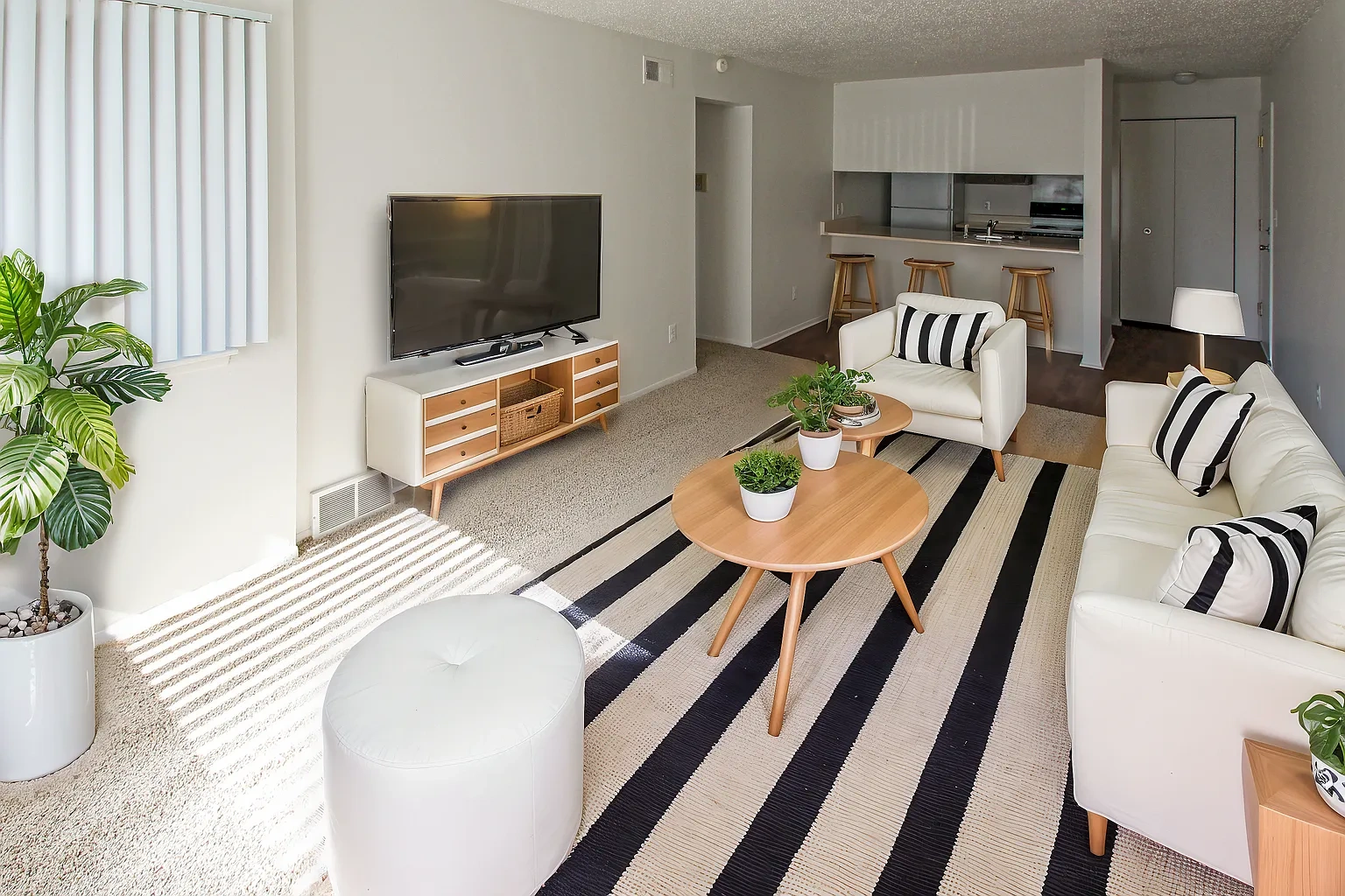 Pine Hill Apartments – photo 2