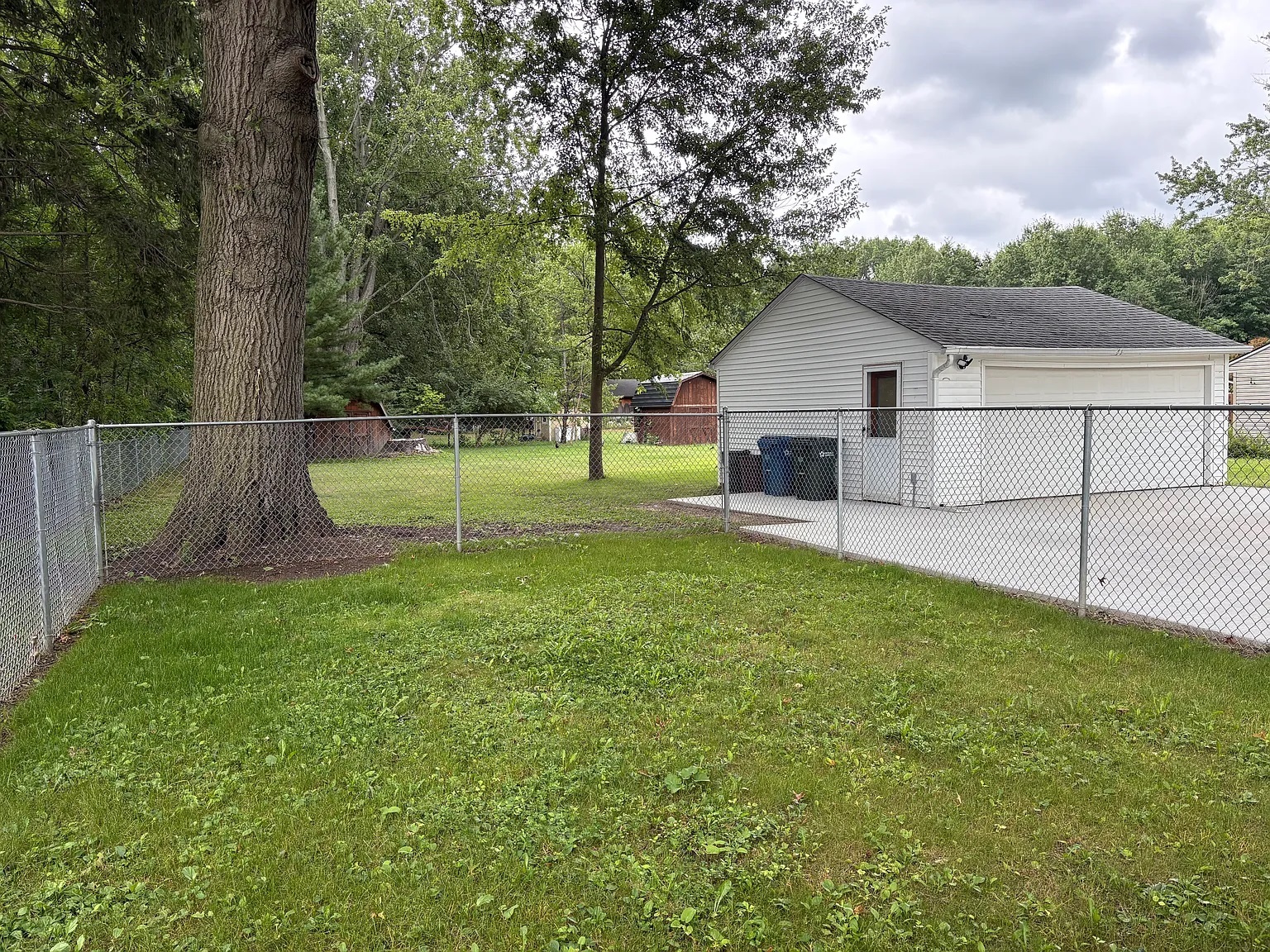 7567 Inland Dr – photo 5