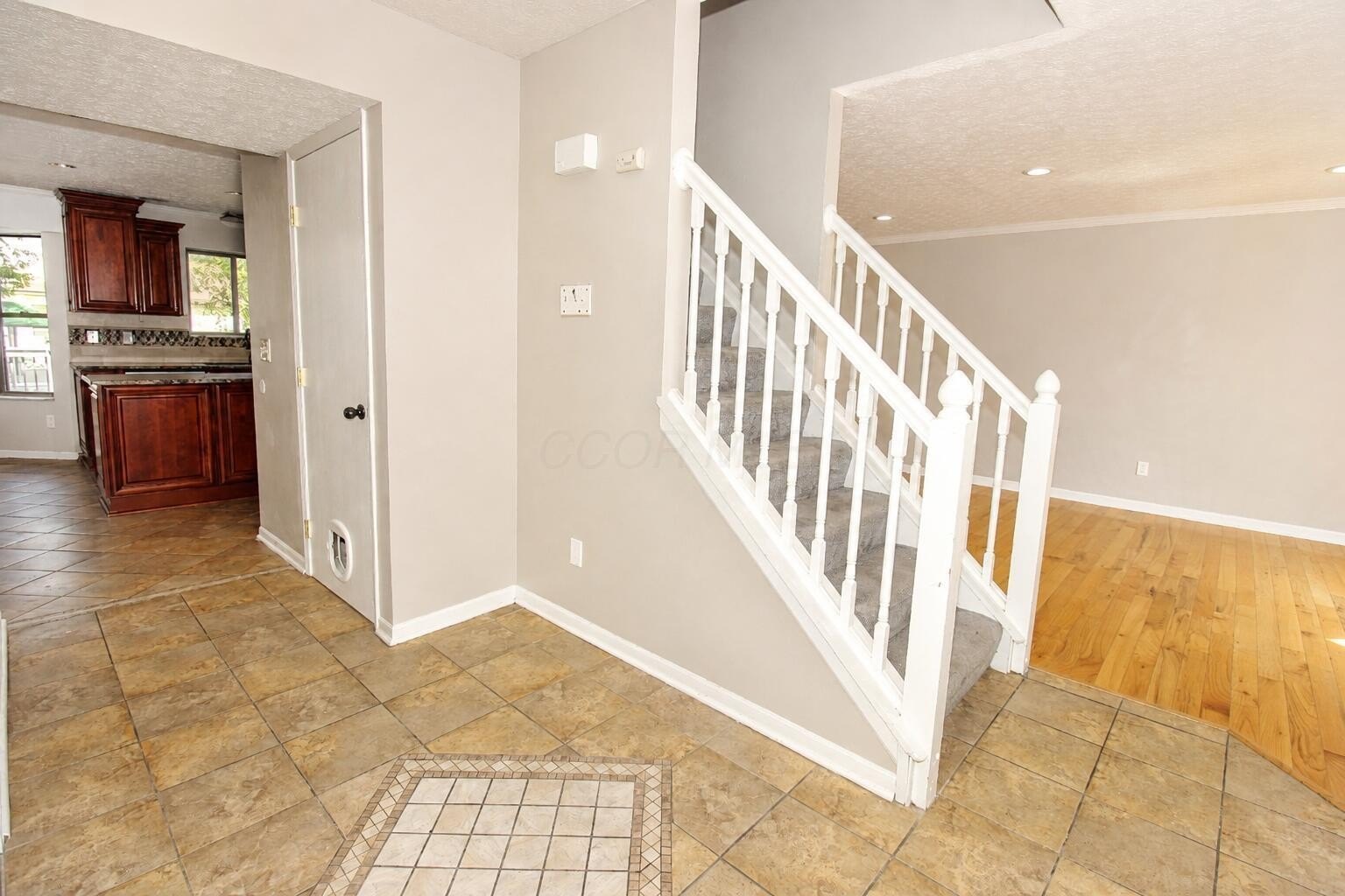 2515 Pressman Dr – photo 3