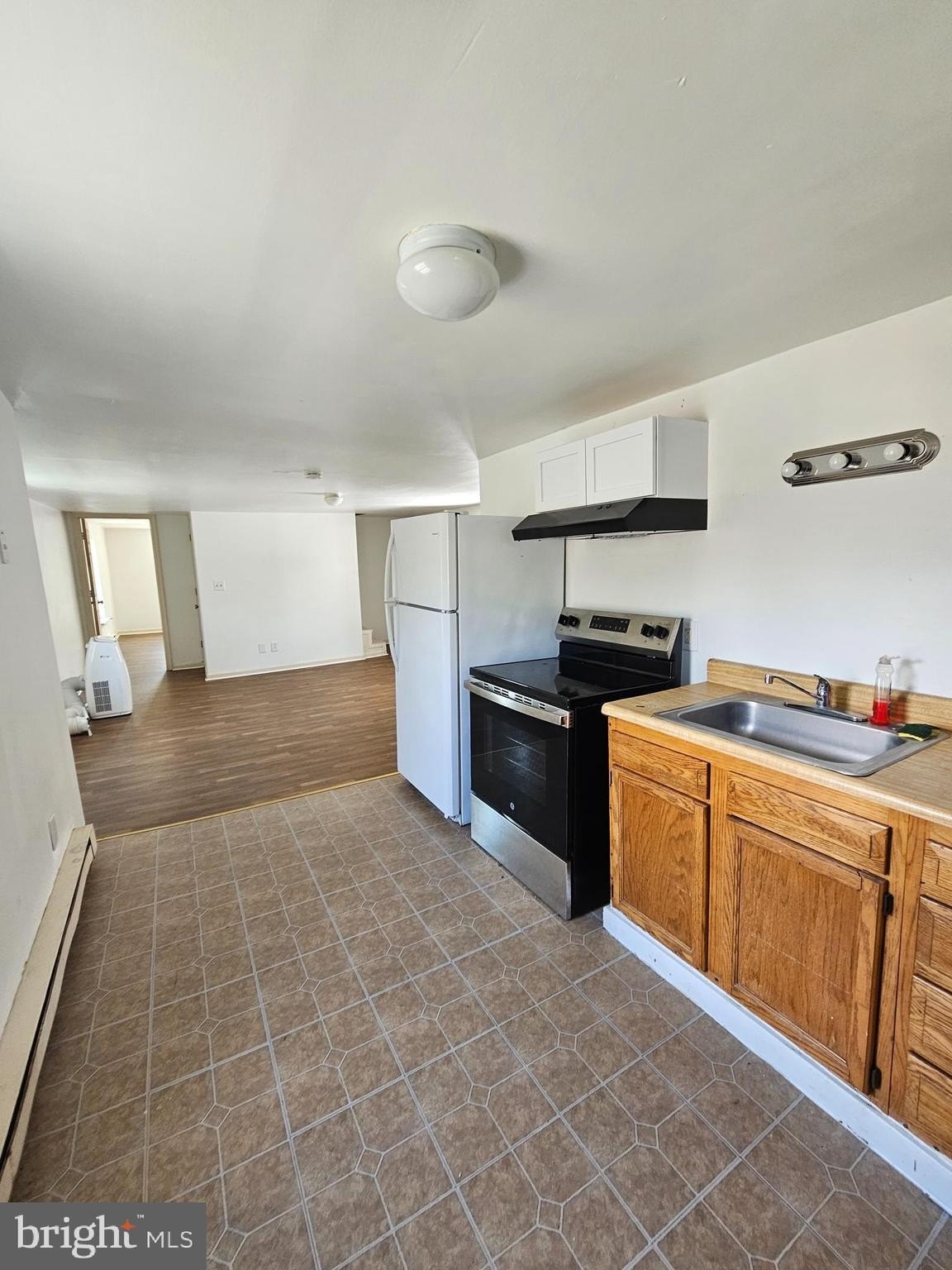 29 N New St #B – photo 3
