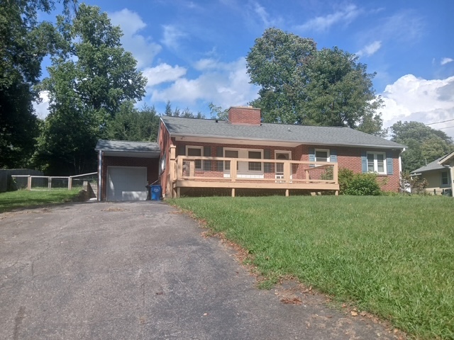 71 E Marshall St – photo 1