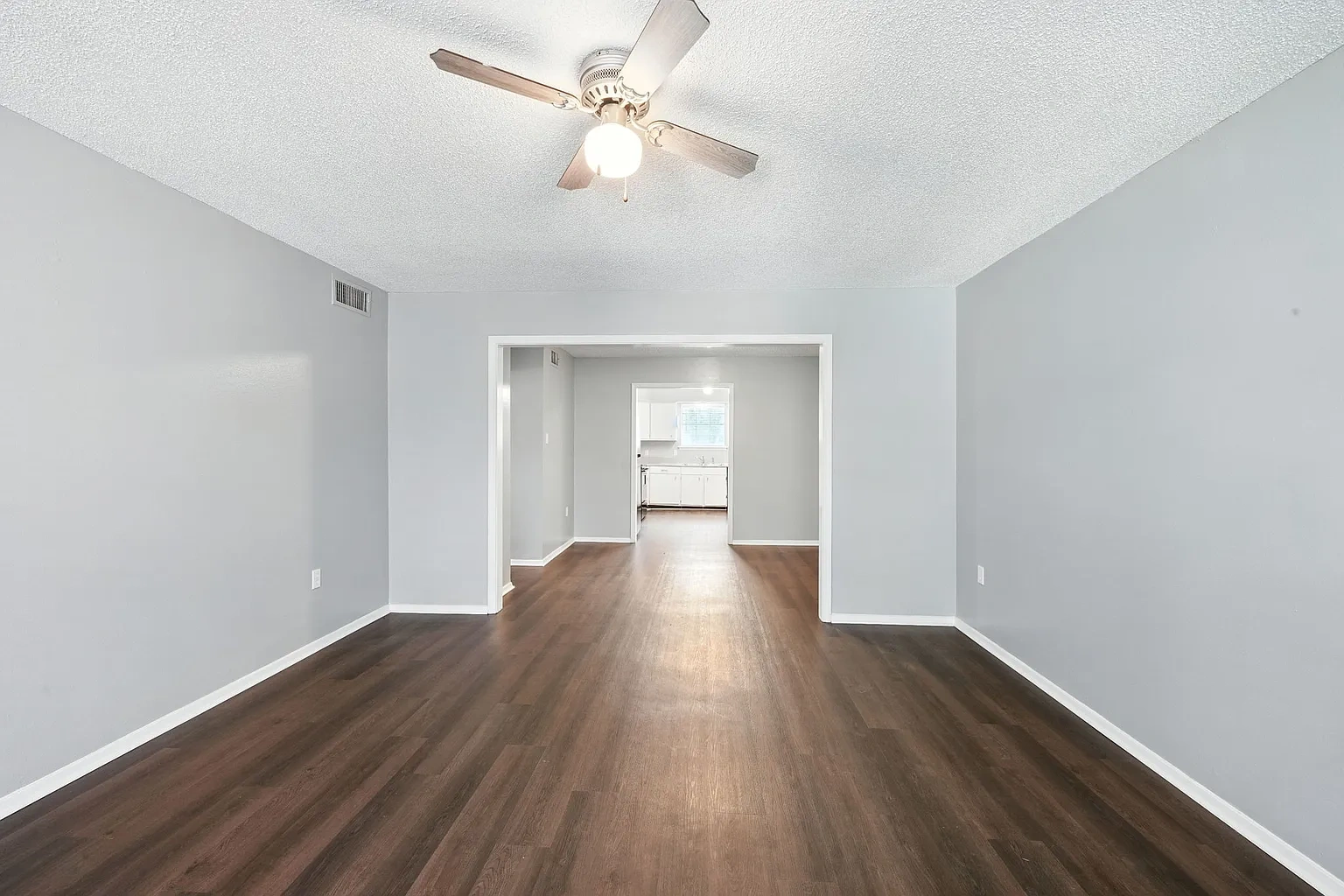 Goodwood Court at Mid-City – photo 3