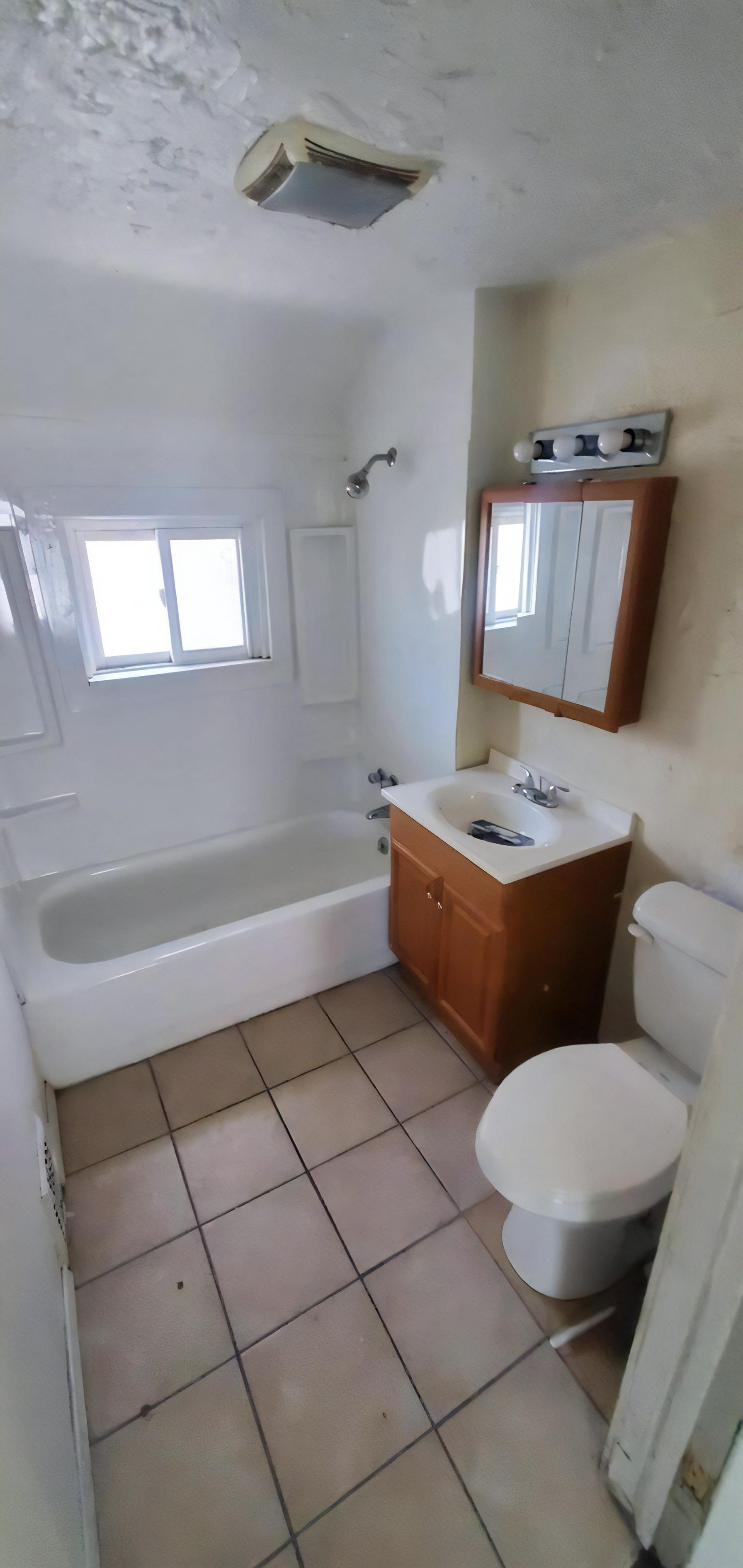 1375 E 89th St – photo 2