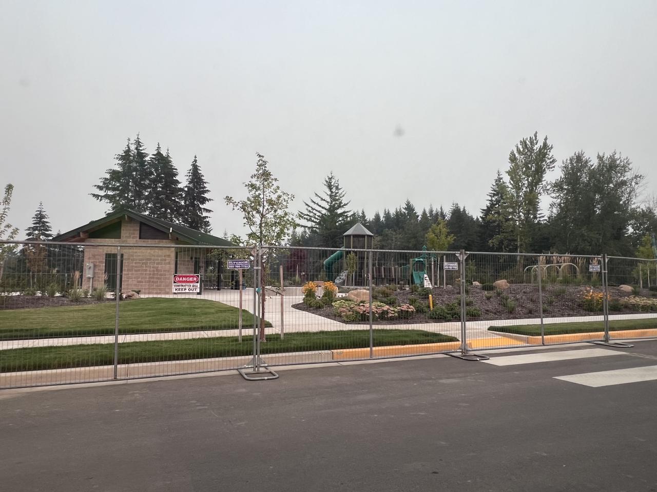 15868 SE Compass Crse St – photo 5