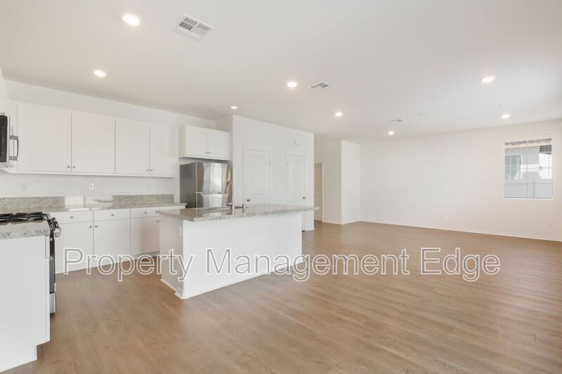 36644 Desert Tortoise Rd – photo 5
