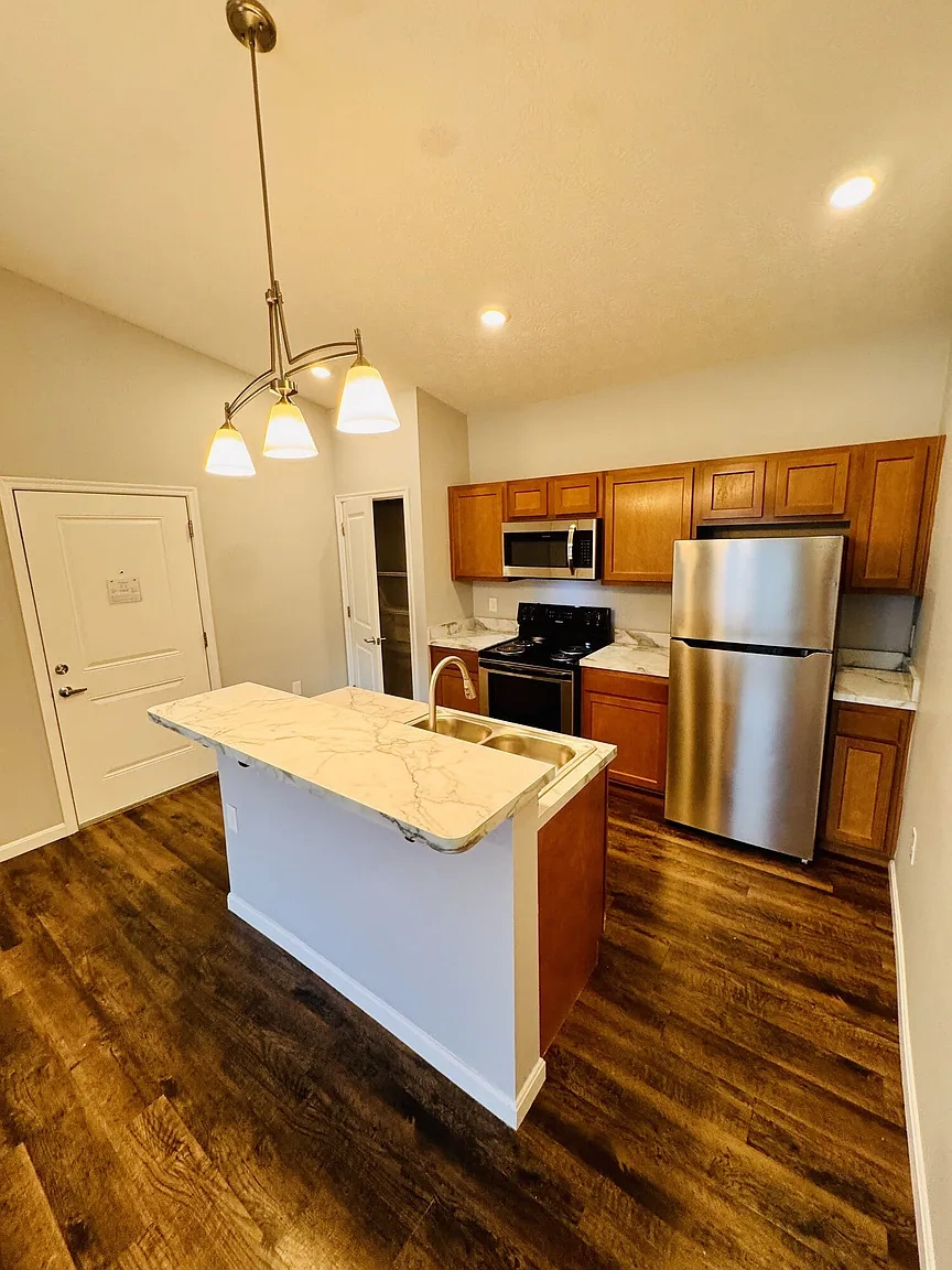 Adams Pointe – photo 4