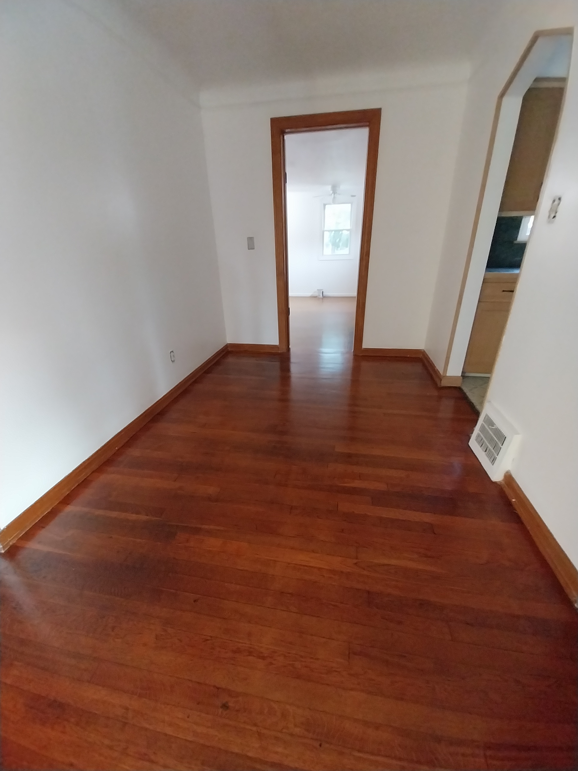 12904 Willard Ave – photo 3