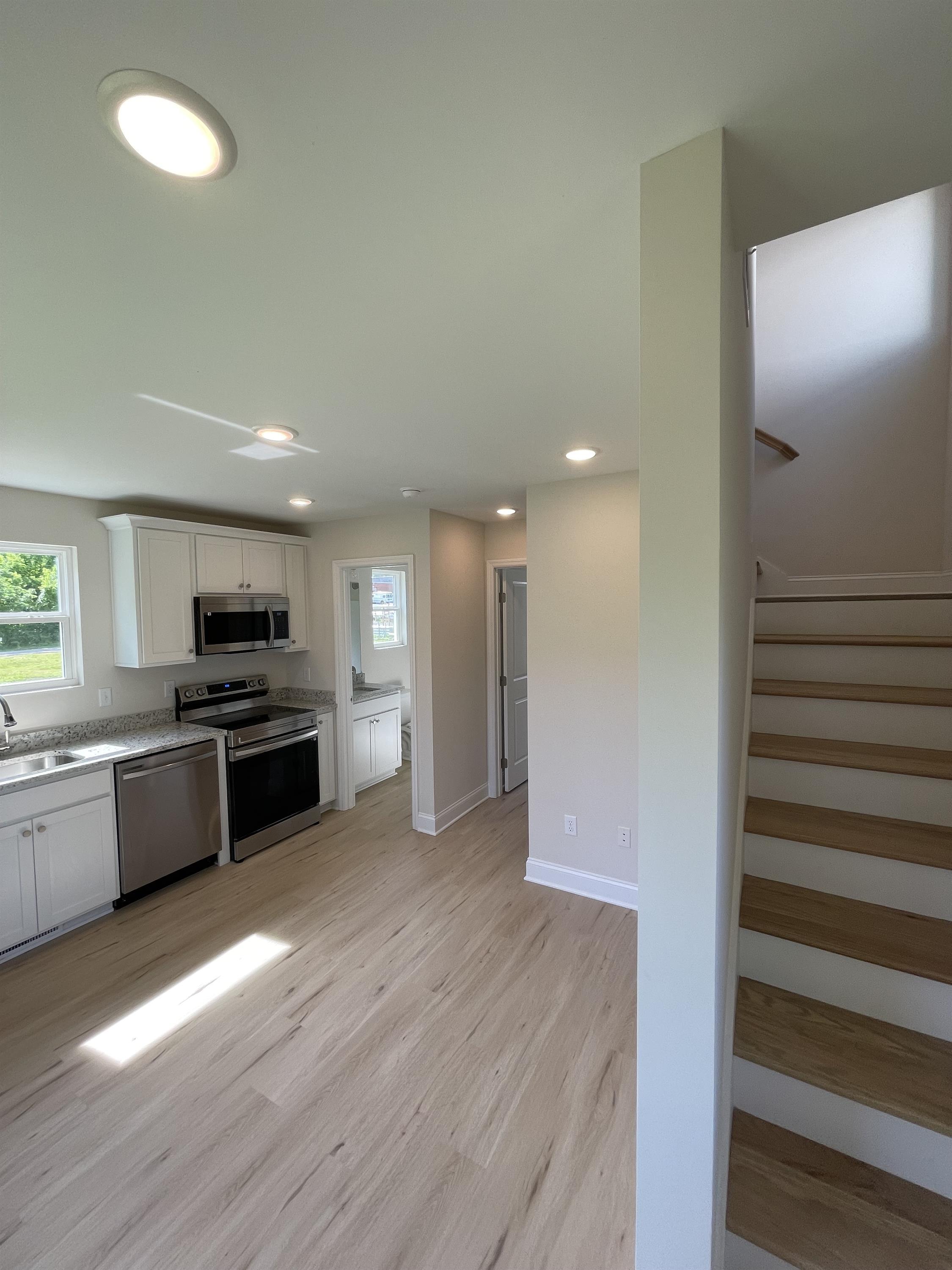 1922 S Watkins St – photo 2