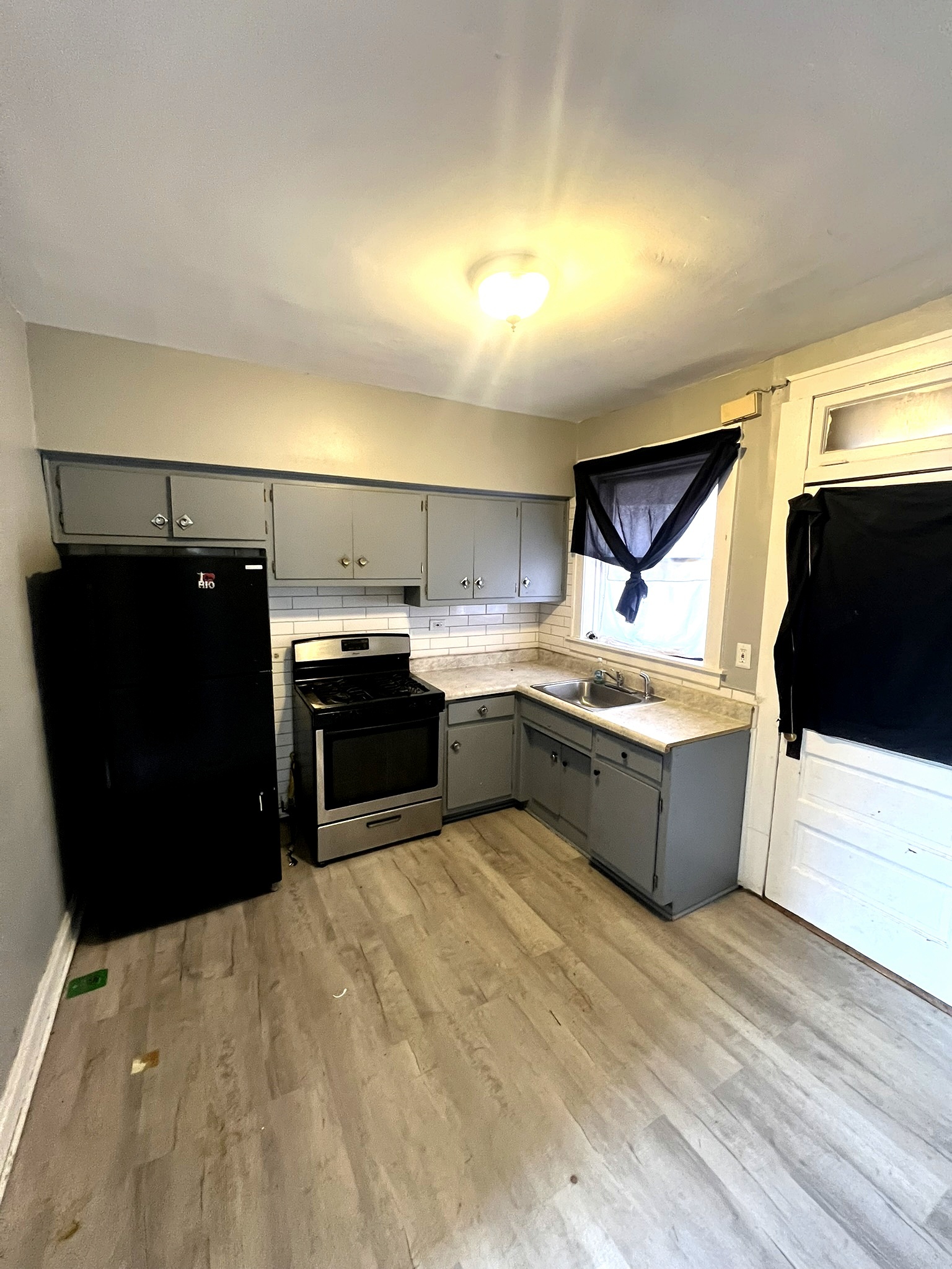 351 W 120th St – photo 4