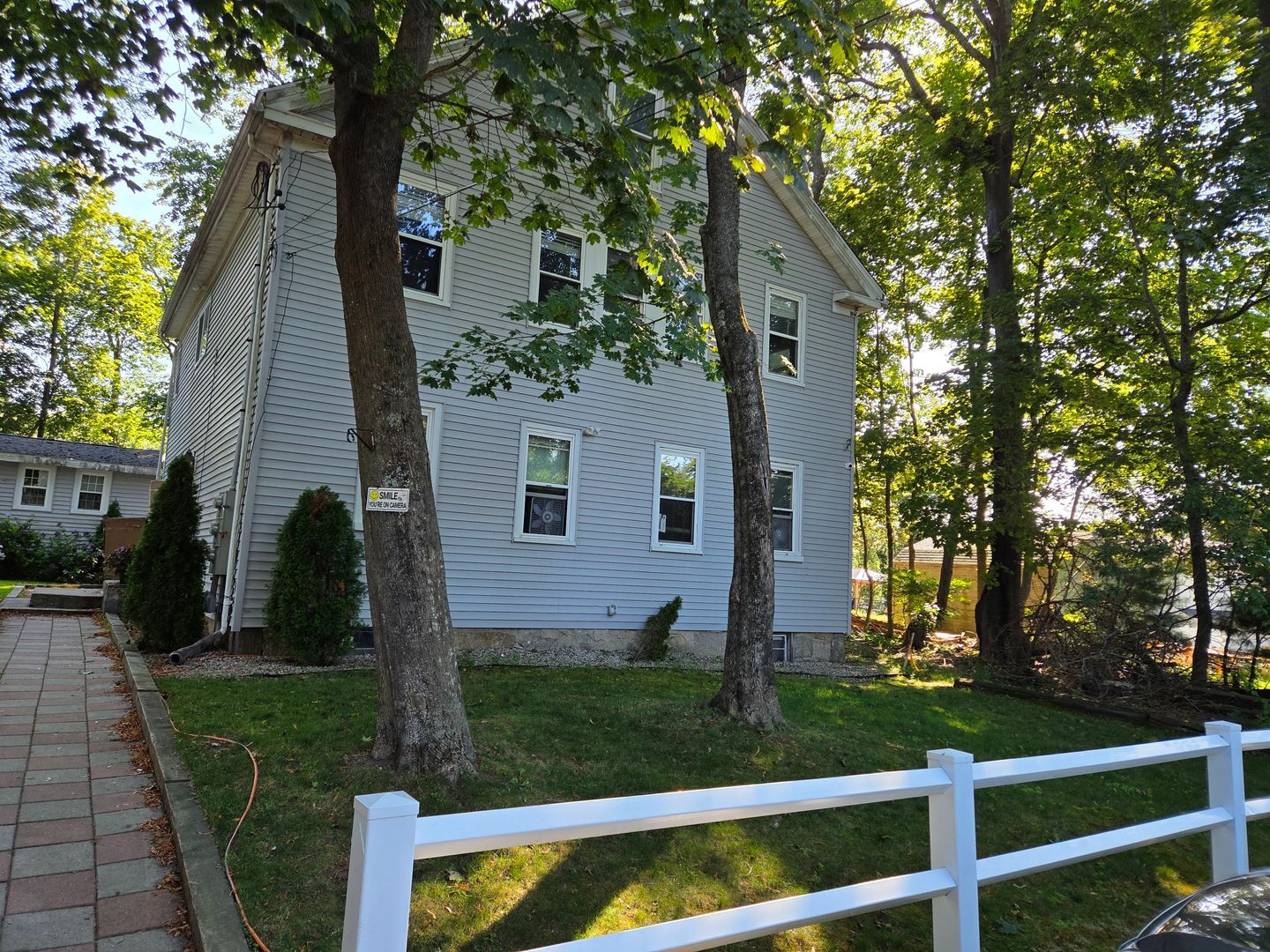 162 Main St – photo 1