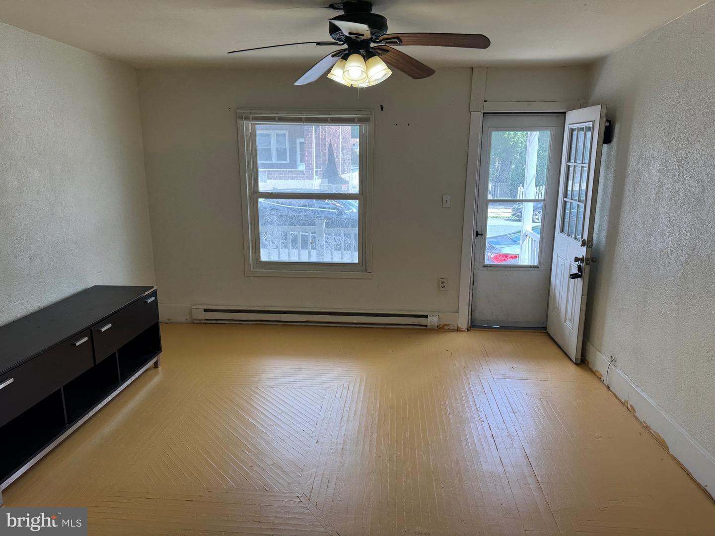 302 S 2nd St – photo 3
