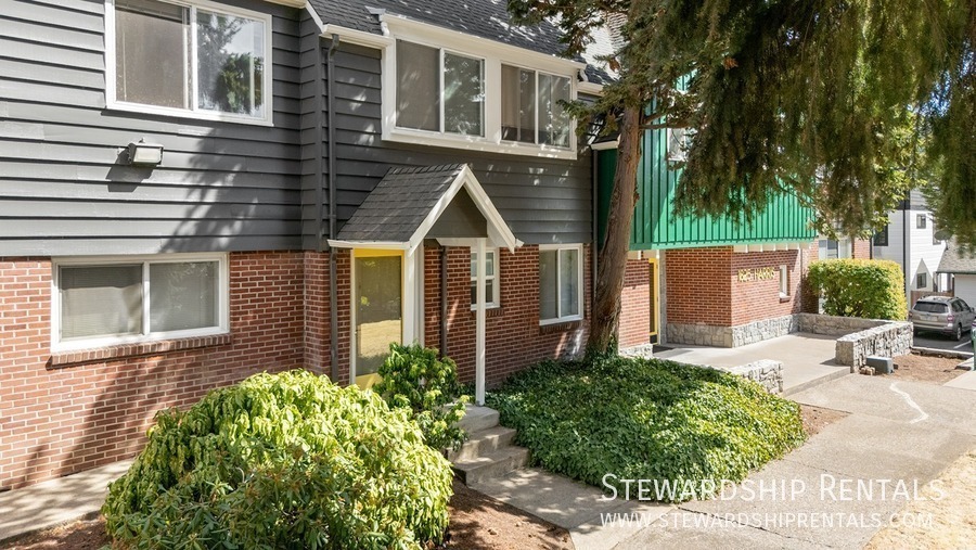 1825 Harris St – photo 2