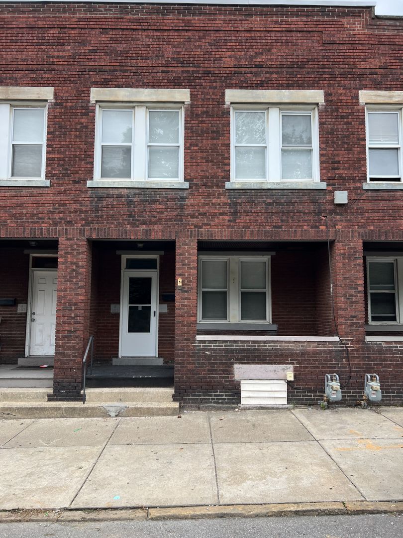 303 Broadway Ave – photo 1