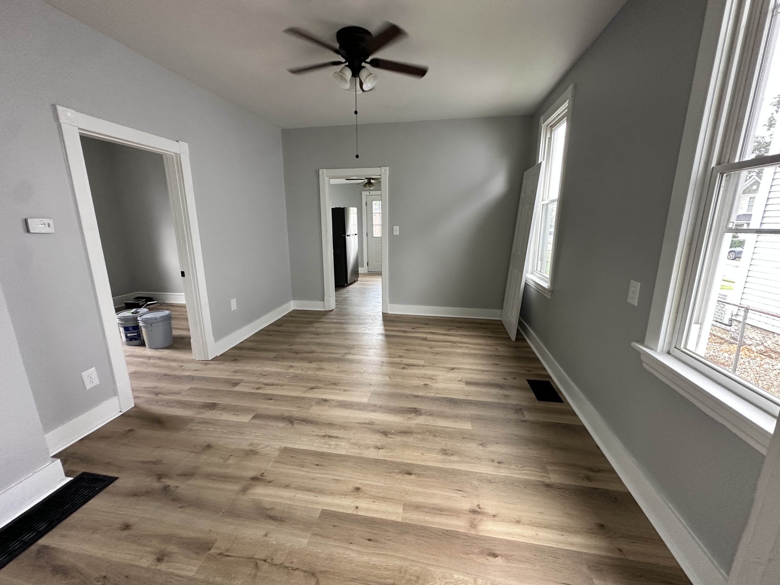 2309 Elbe Ave – photo 5