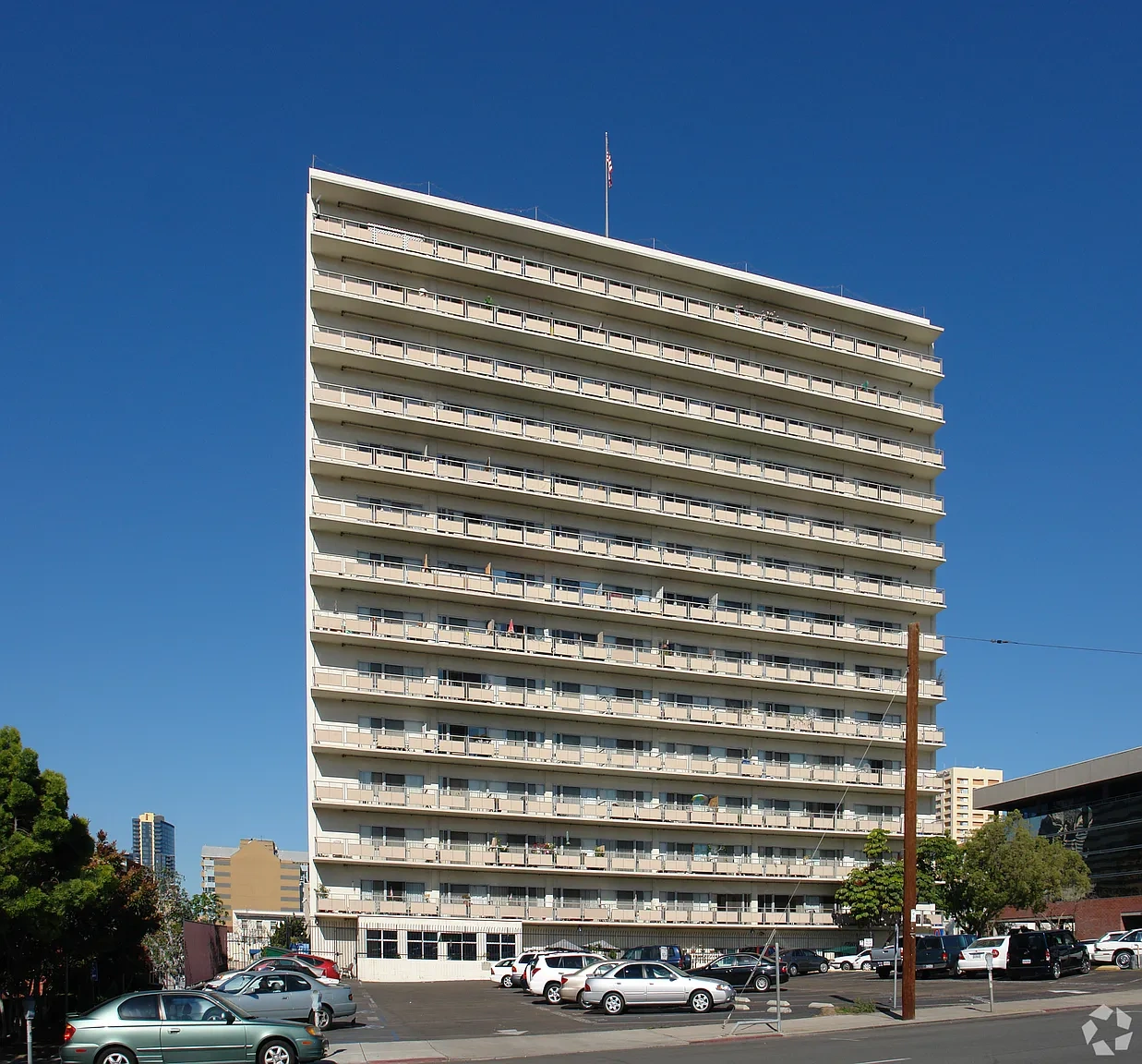 Luther Tower Apartments – photo 1