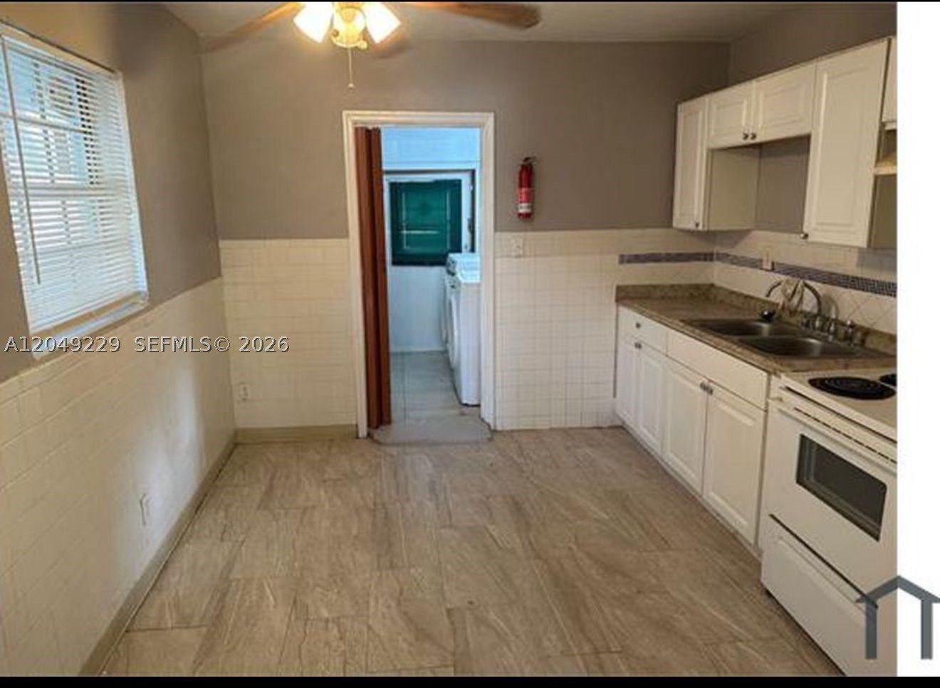 2736 NW 2nd St #2736 – photo 1