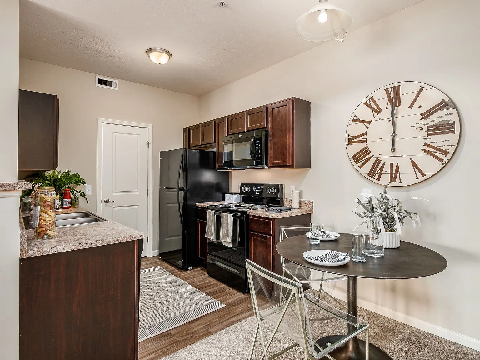 Brook Lane Apartments – photo 2