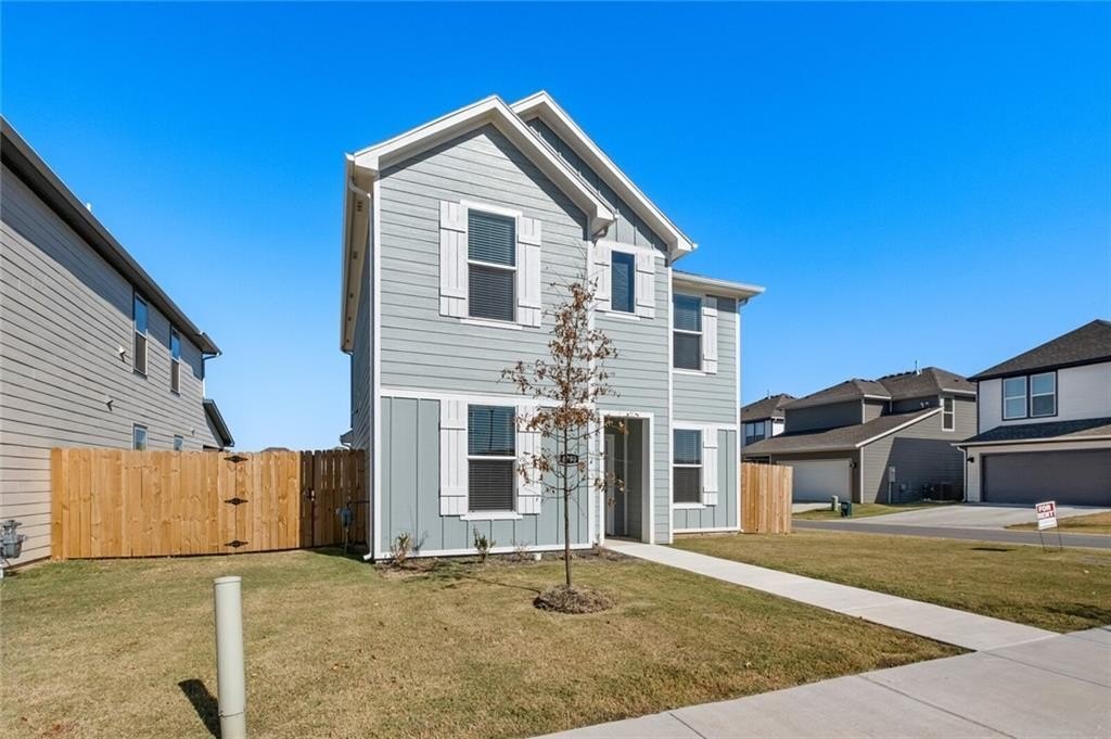 4790 W Planetree St – photo 2