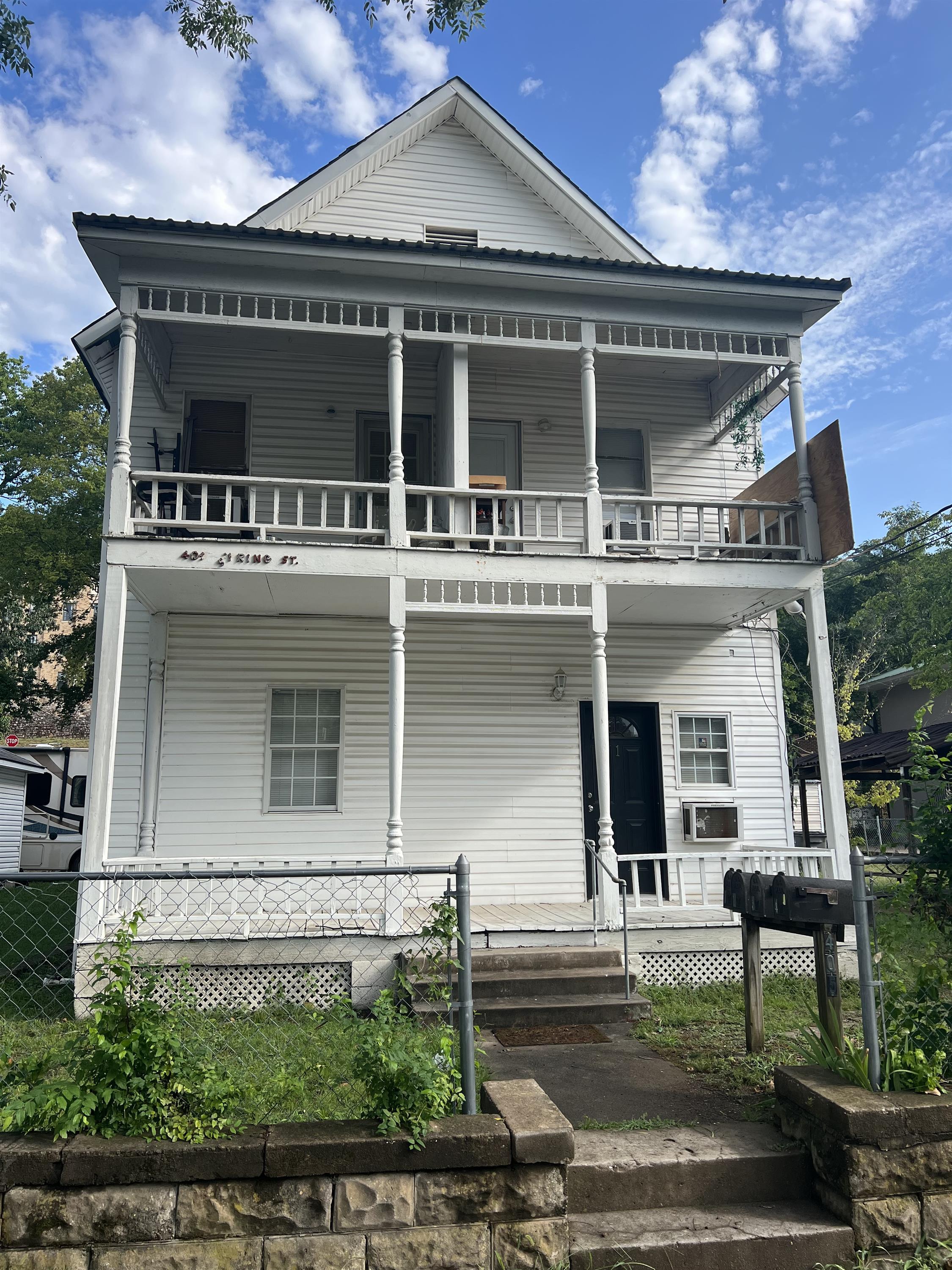 405 Spring St unit 2 – photo 1