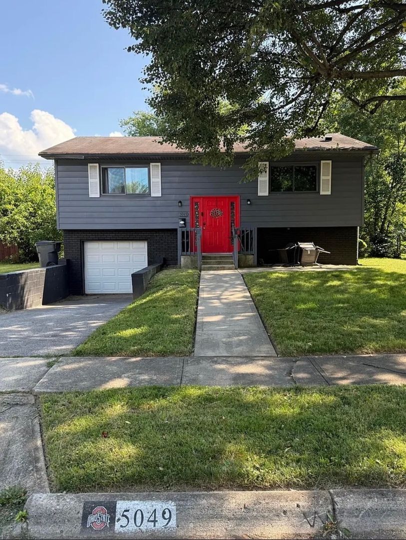 5049 Gunston Dr – photo 1
